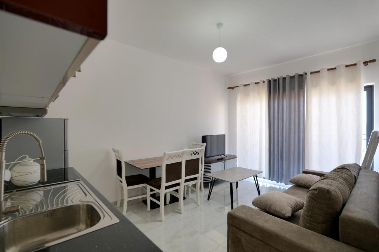 Arijons Apartments Саранда Екстер'єр фото